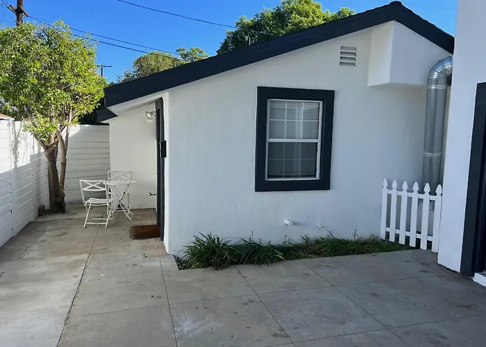 2Bedroom & 1Bath Home Near Universal Studio & Hollywood